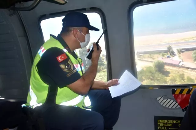 Vali Oktay Çağatay, helikopterle trafik denetimi yaptı