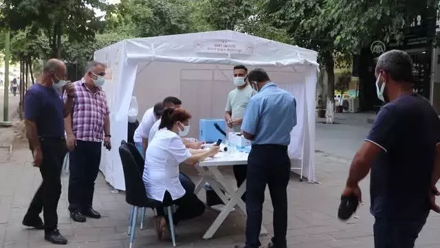 Her gün bir mahallede mobil Kovid-19 aşı çadırı kurulacak Her gün bir mahallede mobil Kovid-19 aşı çadırı kurulacak