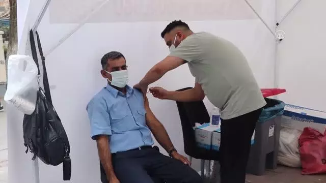 Her gün bir mahallede mobil Kovid-19 aşı çadırı kurulacak