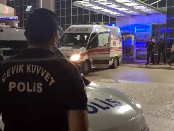HUSUMETLİ AİLELER ARASINDA 'KIZ ALIP- VERME' KAVGASI: 9 YARALI