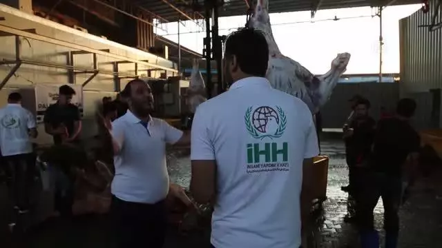 İHH, Gazze Şeridi'ndeki 6 bin 500 aileye kurban eti dağıttı İHH, Gazze Şeridi'ndeki 6 bin 500 aileye kurban eti dağıttı