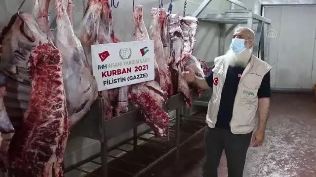 İHH, Gazze Şeridi'ndeki 6 bin 500 aileye kurban eti dağıttı