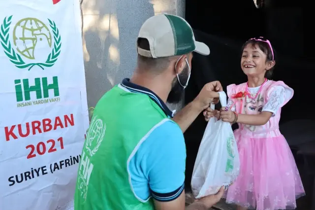 İHH tarafından Suriye'de kesilen kurbanlar ihtiyaç sahiplerine ulaştırıldı