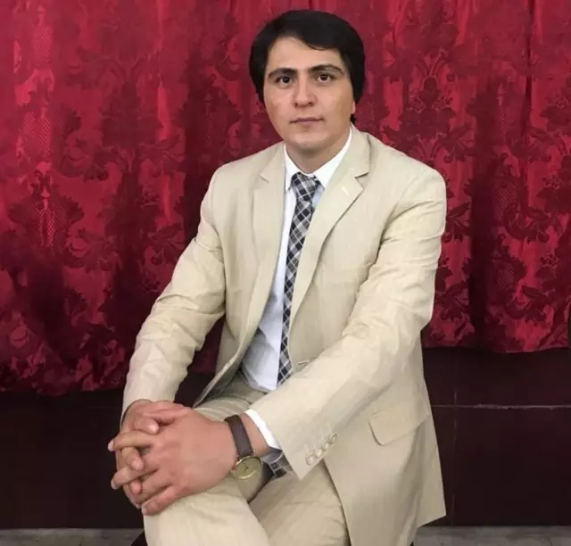 İran'da Azerbaycan Türkü Naimi, 9 yıl 8 ay hapis cezasına çarptırıldı İran'da Azerbaycan Türkü Naimi, 9 yıl 8 ay hapis cezasına çarptırıldı