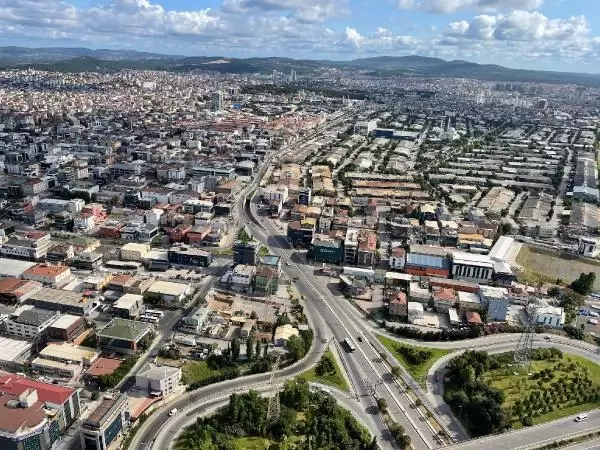 İSTANBUL'DA HELİKOPTERLİ TRAFİK DENETİMİ