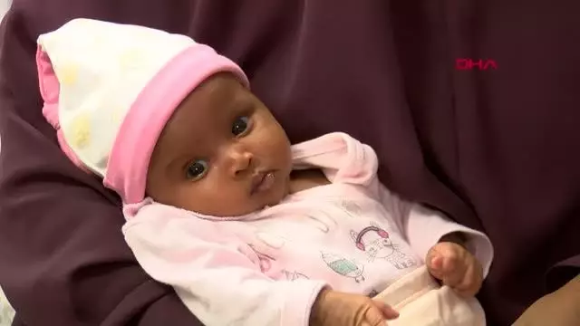 İSTANBUL-SOMALİ'DE 9 KEZ DÜŞÜK YAPTI, ANNELİK SEVİNCİNİ TÜRKİYE'DE YAŞADI