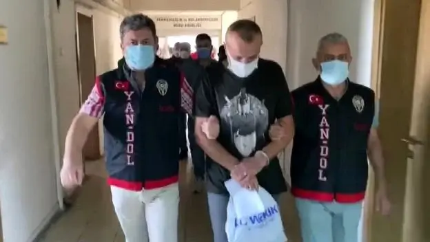 İzmir'in kabusu Kordon çetesi çökertildi: 17 gözaltı İzmir'in kabusu Kordon çetesi çökertildi: 17 gözaltı