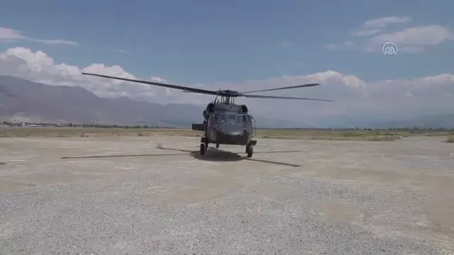 Son dakika gündem: Jandarma ekipleri helikopter destekli trafik denetimi yaptı Son dakika gündem: Jandarma ekipleri helikopter destekli trafik denetimi yaptı