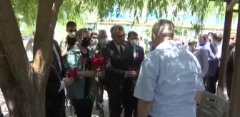 Hanefi Mahçiçek: KAHRAMANMARAŞ - AK Parti Grup Başkanvekili Ünal, huzurevini ziyaret etti Hanefi Mahçiçek: KAHRAMANMARAŞ - AK Parti Grup Başkanvekili Ünal, huzurevini ziyaret etti