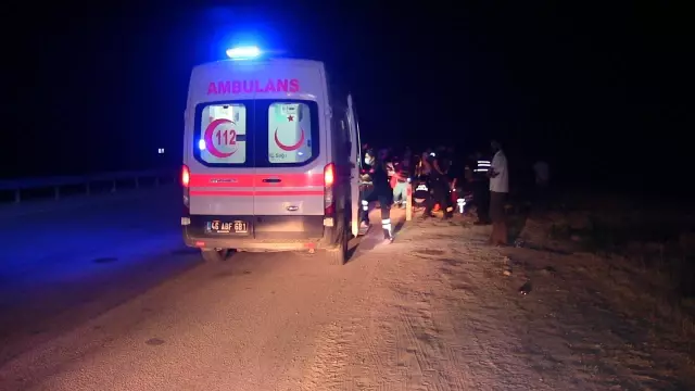 KAHRAMANMARAŞ - Elbistan'daki trafik kazalarında 4 kişi yaralandı
