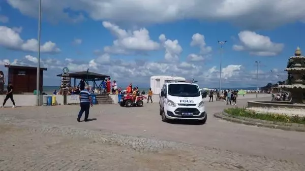 Karasu'da denize girmek yasaklandı (2)