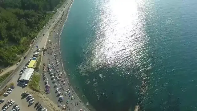 KASTAMONU - Doğal güzellikleri ile ünlü Kastamonu'da bayram yoğunluğu yaşanıyor