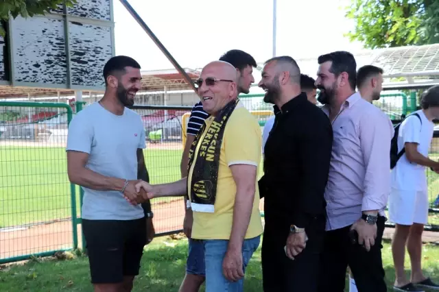 Kocaelispor, Mehmet Taş ile 2 yıllık sözleşme imzaladı