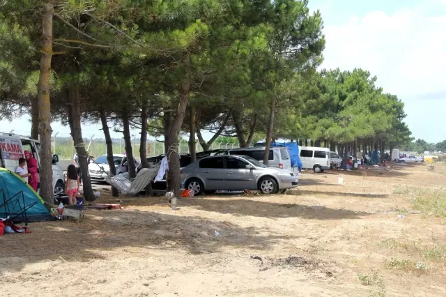 Kurban sonrası sahilde mangal sefası