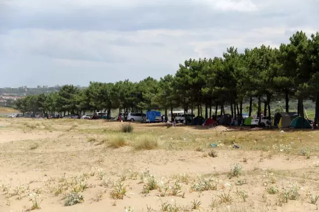 Kurban sonrası sahilde mangal sefası