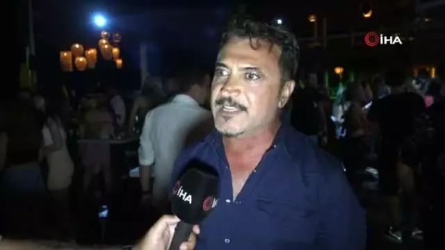 Kuşadası'nda eğlence bayramda tavan yaptı