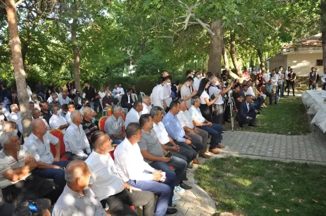 AK Parti Genel Başkan Yardımcısı Mahir Ünal: - 'Amerika'nın fonladığı medya kuruluşları Türkiye'nin özgüvenine saldırıyorlar'
