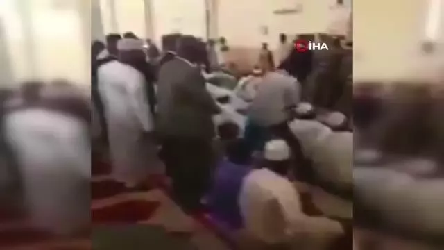 Mali'nin geçici Devlet Başkanı Goita'ya bıçaklı saldırının görüntüsü ortaya çıktı Mali'nin geçici Devlet Başkanı Goita'ya bıçaklı saldırının görüntüsü ortaya çıktı
