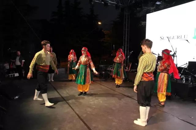 Onur Akın'dan muhteşem konser