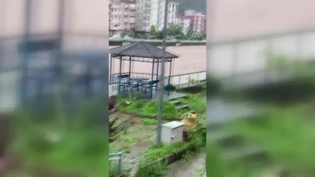 Sağanak nedeniyle dereler taştı, tarım arazileri ve yollarda hasar oluştu (3)