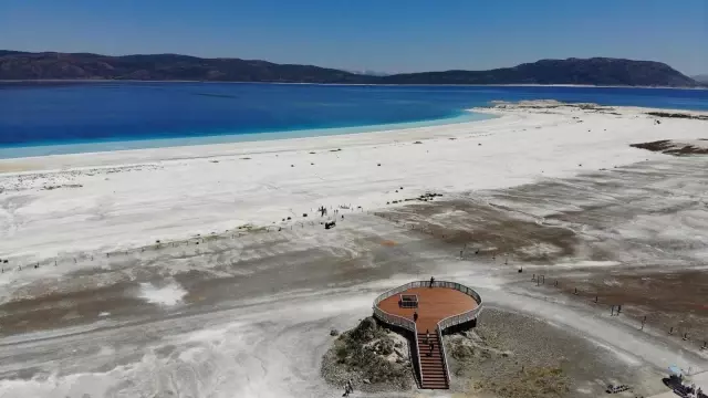 Son dakika: Salda Gölü bayram tatilinin gözdesi oldu Son dakika: Salda Gölü bayram tatilinin gözdesi oldu