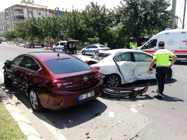 Şanlıurfa'da zincirleme kaza: 3 aracın karıştığı kazada 6 kişi yaralandı