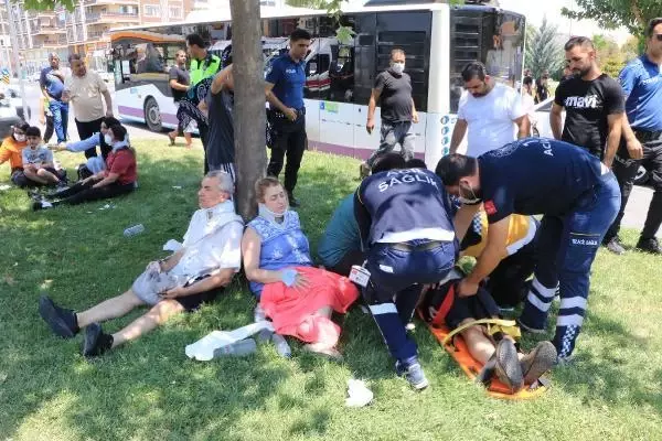 ŞANLIURFA'DA TRAFİK KAZASI 8 YARALI ŞANLIURFA'DA TRAFİK KAZASI 8 YARALI