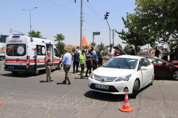 ŞANLIURFA'DA TRAFİK KAZASI 8 YARALI