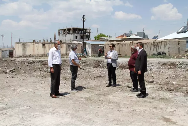 Saray'da Van evleri mimarisinde 54 dükkan inşa ediliyor