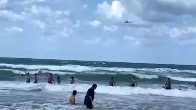Şile'de yasağı hiçe sayan vatandaşlar denize girmeye devam etti Şile'de yasağı hiçe sayan vatandaşlar denize girmeye devam etti