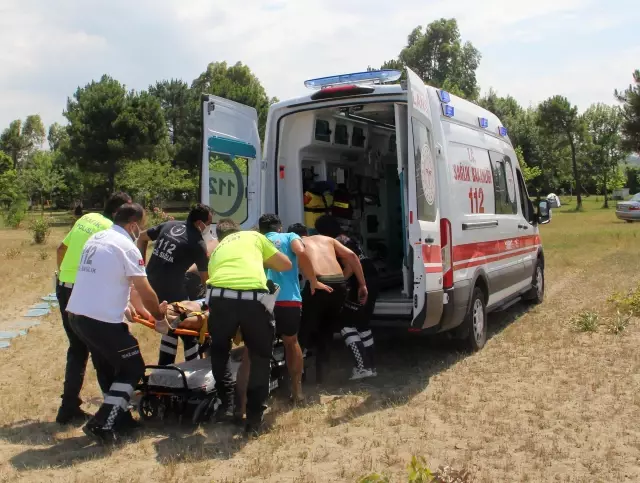 Sinop'ta denizde boğulma tehlikesi geçiren 2 kişi kurtarıldı Sinop'ta denizde boğulma tehlikesi geçiren 2 kişi kurtarıldı