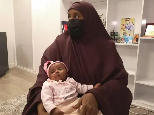 İSTANBUL-SOMALİ'DE 9 KEZ DÜŞÜK YAPTI, ANNELİK SEVİNCİNİ TÜRKİYE'DE YAŞADI