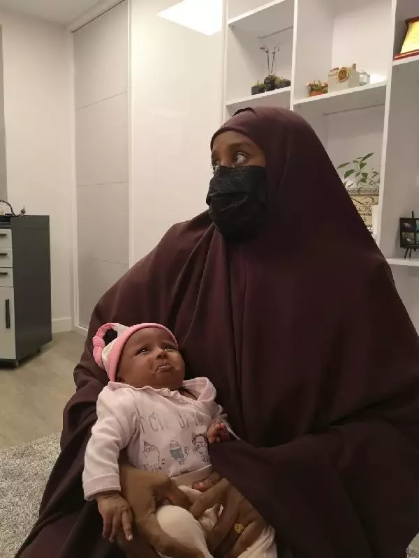 İSTANBUL-SOMALİ'DE 9 KEZ DÜŞÜK YAPTI, ANNELİK SEVİNCİNİ TÜRKİYE'DE YAŞADI