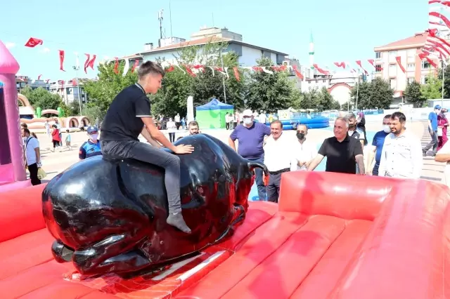 Sultangazi'de çocuklara bayram sürprizi
