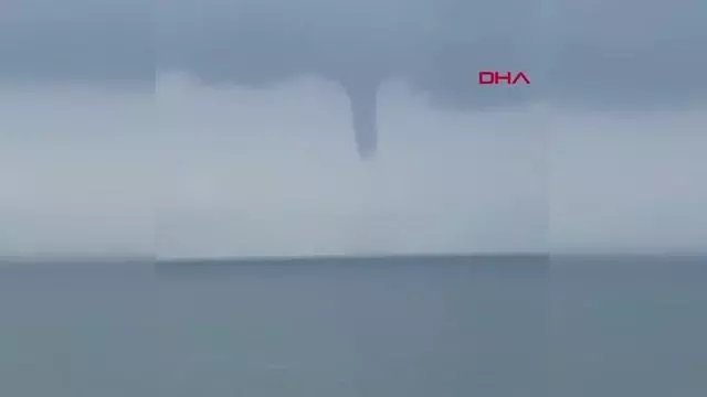 SÜRMENE AÇIKLARINDAKİ HORTUM OLUŞTU