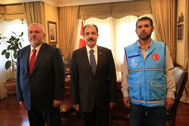TDV görevlileri, Bakü Büyükelçisi Bağcı'yı ziyaret etti