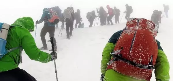 TEMMUZ'DA AĞRI DAĞI'NDA TİPİYE YAKALANAN DAĞCILAR, O ANLARI ANLATTI