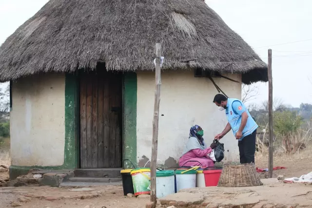 Türkiye Diyanet Vakfı, Zimbabve'de 116 bin 200 kişiye kurban eti ulaştırdı