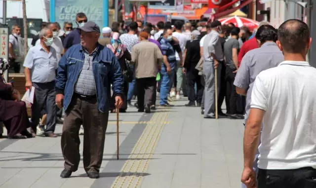 Türkiye'nin en az nüfusa sahip ili Bayburt, en yoğun günlerini yaşanıyor