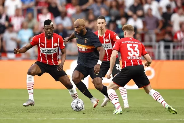 UEFA Şampiyonlar Ligi: PSV: 5 - Galatasaray: 1 (Maç sonucu)