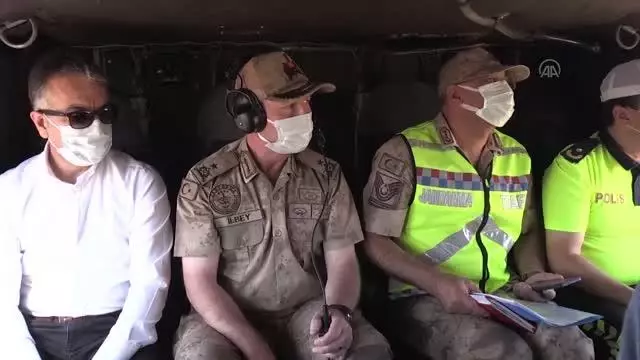 Vali Oktay Çağatay, helikopterle trafik denetimi yaptı