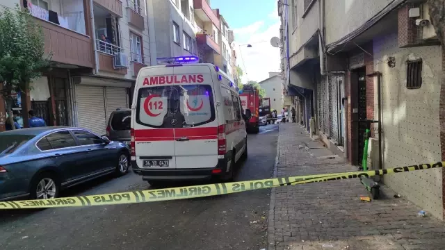 Son dakika... Yangın çıkan evde 1 kadın ölü, 1 erkek bilekleri kesik halde bulundu
