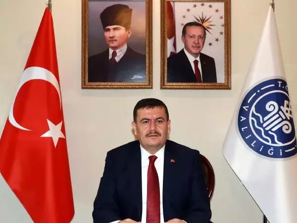 Yasağa rağmen Salda Gölü kıyısında nargile içip, çamur banyosu yaptılar (2)