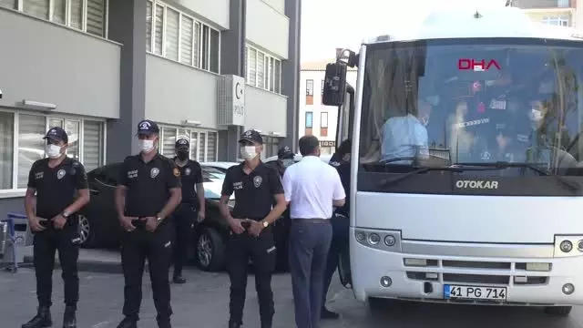 1 KİŞİNİN ÖLDÜĞÜ 4 KİŞİNİN YARALANDIĞI KAVGADA ESKİ DAMAT VE AİLESİ ADLİYEDE