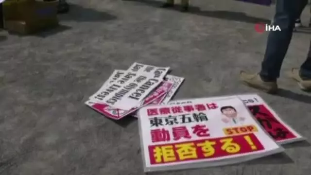 Açılışına saatler kala olimpiyat karşıtları Tokyo'da sokaklara çıktıHükümete olimpiyatları iptal edin çağrısıİmparator Naruhito: Salgın tedbirleri...