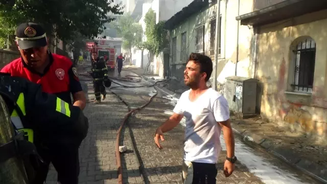 Aydın'da helyum gazı ile dolum yapılan bir evde yangın çıktı