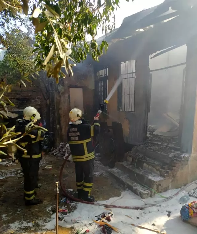Büyükşehir itfaiyesi günü yoğun geçirdi