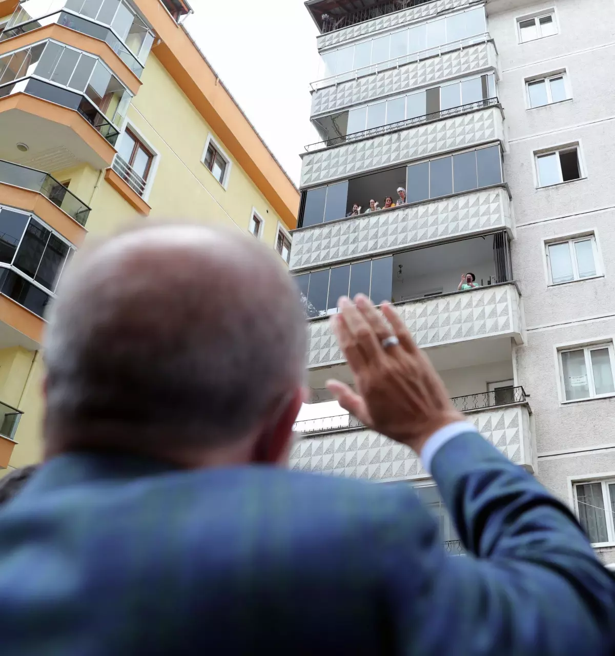 Son dakika haberleri | Cumhurbaşkanı Erdoğan selden etkilenen Arhavi'de vatandaşlara hitap etti Açıklaması