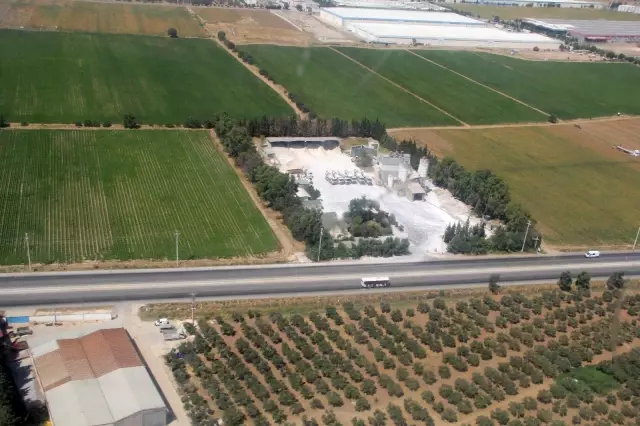 İzmir'de jandarma ekiplerinden helikopterli trafik denetimi