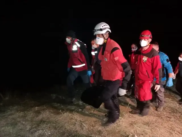 Kaçan kurbanlığın peşinden gidip kaybolan tıp öğrencisi Onur Alp Eker'in cansız bedenine ulaşıldı